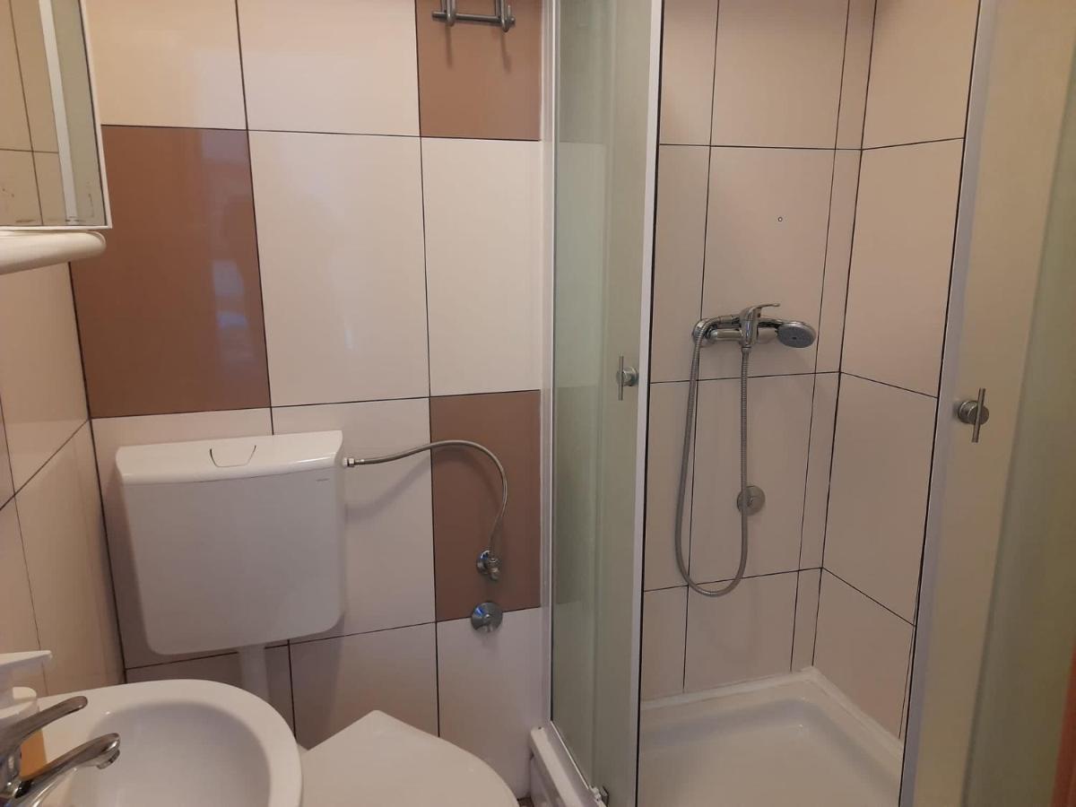 Rooms & Apartments Kaurloto พาก ภายนอก รูปภาพ